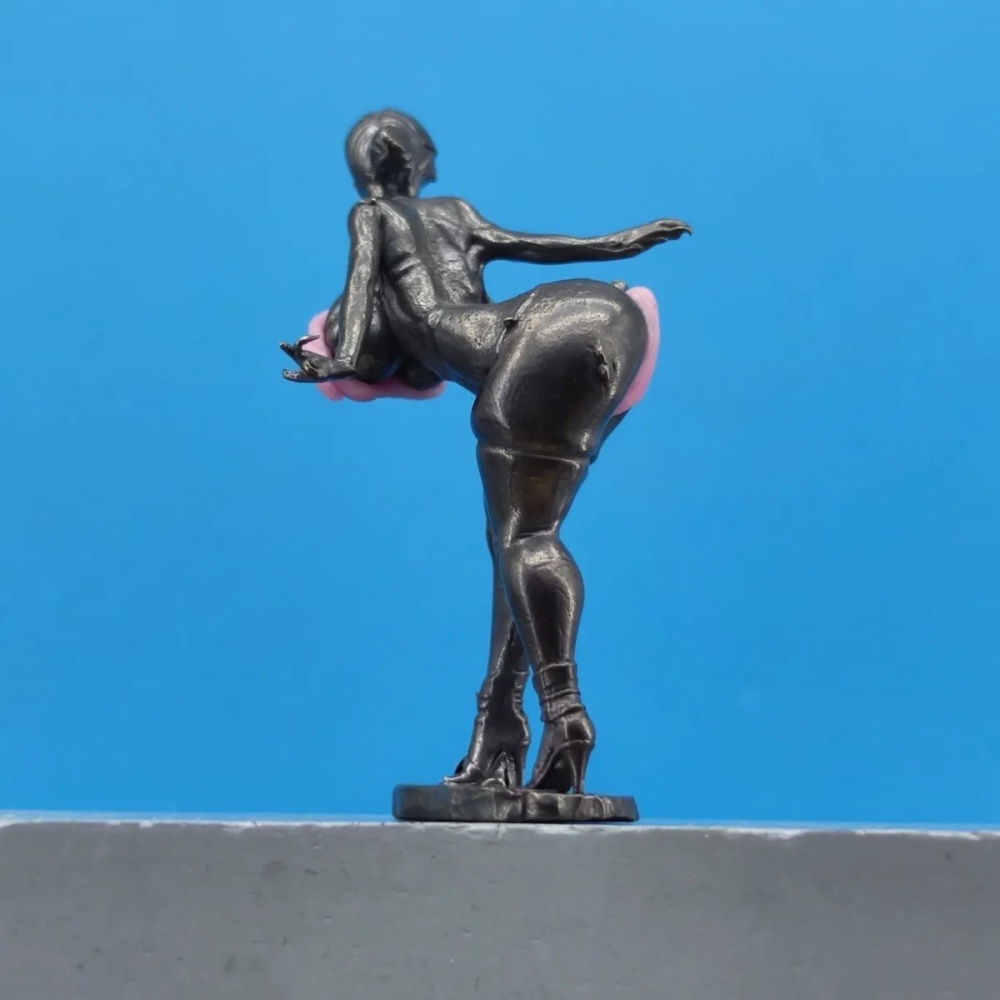 ヴィンテージ酸化真鍮ファッション女性ミニフィギュア車内ゲーム - Vintage Collectible Cars のレビューと価格